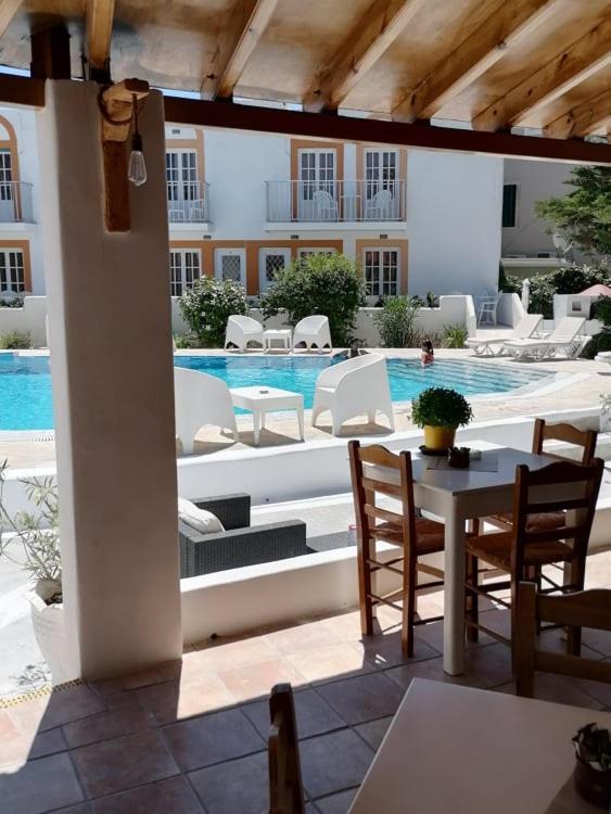 Katerina Apartments Kalymnos Town Exterior photo