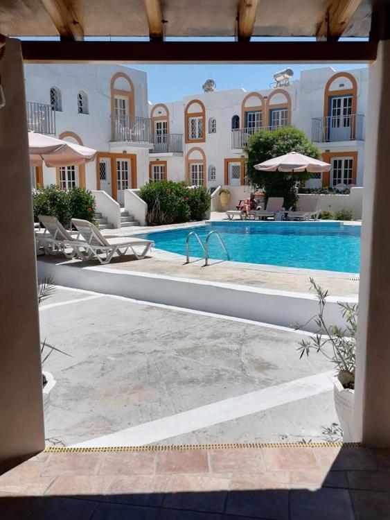 Katerina Apartments Kalymnos Town Exterior photo