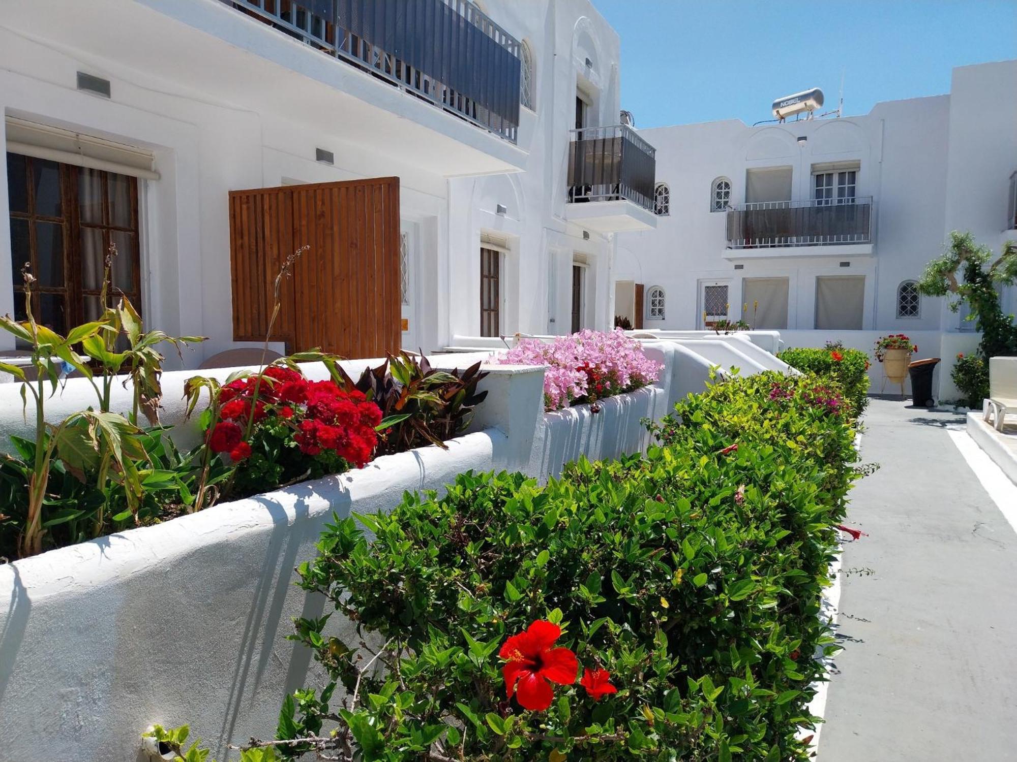 Katerina Apartments Kalymnos Town Exterior photo
